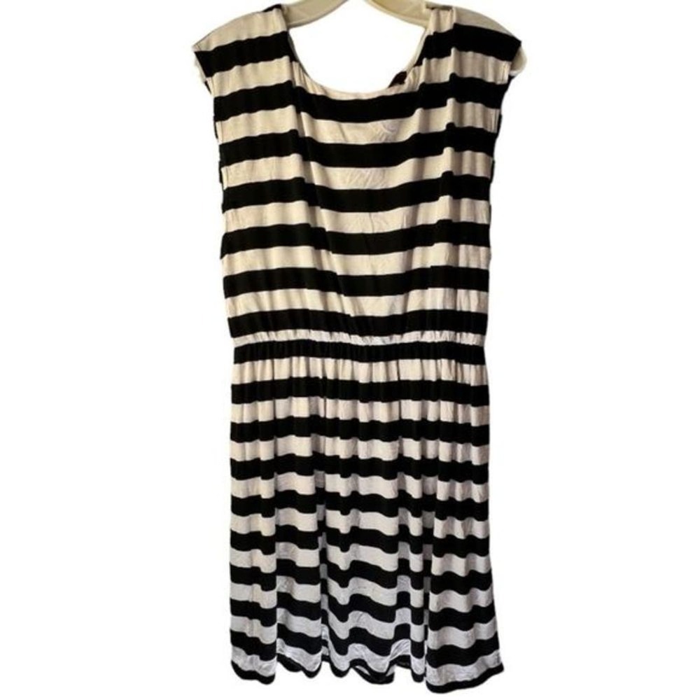 Alice and Olivia by Stacey Bendet Striped‎ Dress